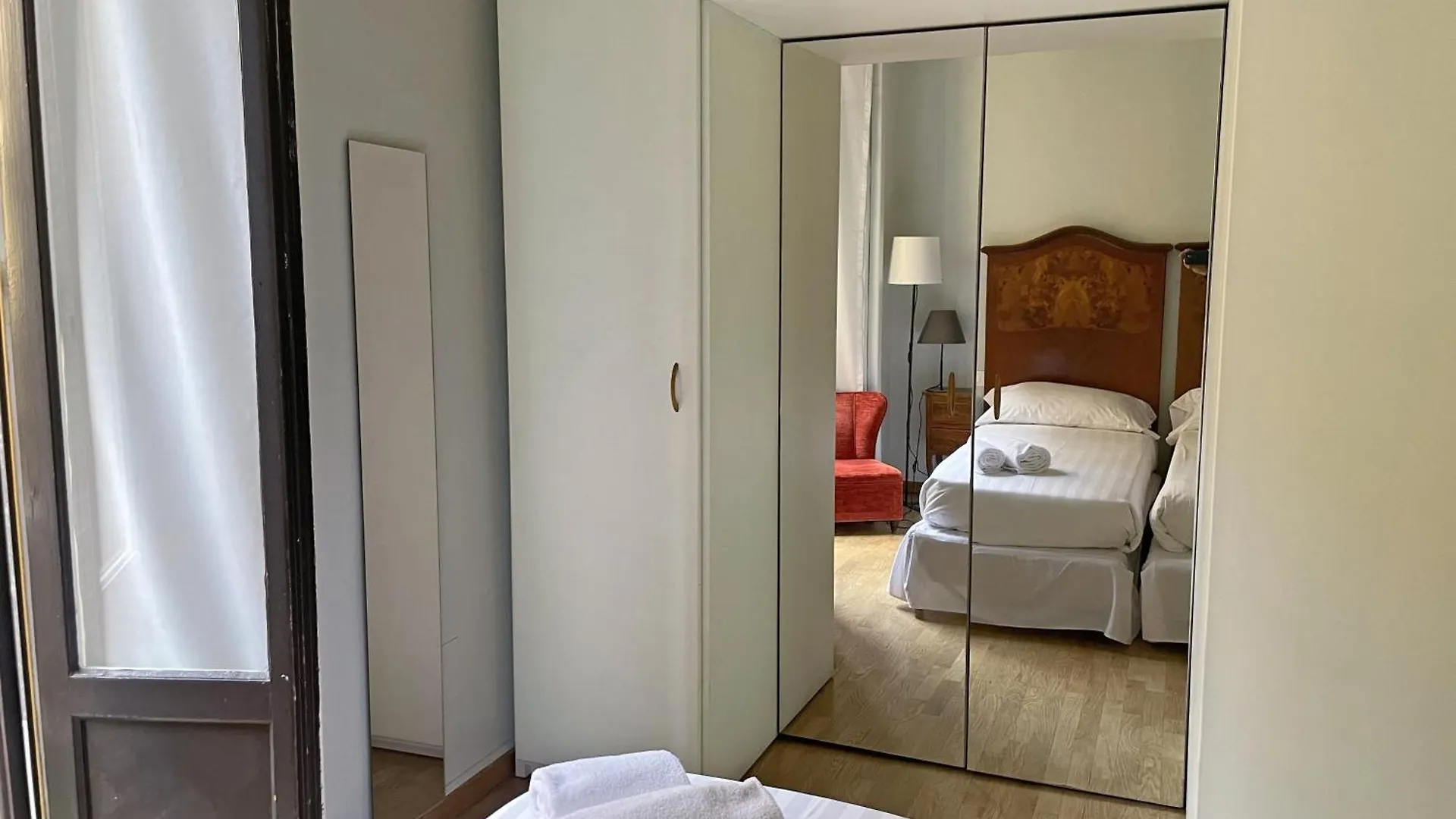 Splendido Quadrilocale Liberty in Porta Venezia Apartment Milan 0*,